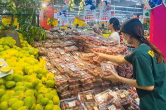 Tuần lễ mận và nông sản an toàn thu hút sự tham gia của 30 gian hàng trưng bày, giới thiệu và trưng bày các sản phẩm OCOP, sản phẩm nông sản an toàn.