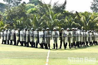Xứng đáng là “Thanh bảo kiếm” bảo vệ cuộc sống bình yên cho nhân dân Đắk Lắk 