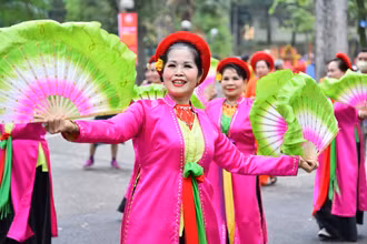 Ngoài ra, Lễ hội Kỷ niệm 980 năm Thập tam trại còn là hoạt động thực hiện theo Chương trình số 09 của Quận ủy Ba Đình về “Phát triển sự nghiệp văn hoá, xây dựng người Ba Đình-Hà Nội thanh lịch-văn minh; bảo đảm an sinh xã hội, nâng cao chất lượng cuộc sống nhân dân; các Đề án về “Bảo tồn và phát huy giá trị di tích lịch sử, phát triển du lịch trên địa bàn quận giai đoạn 2020-2025”.
