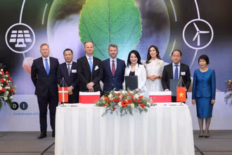Tập đoàn Ørsted và T&T Group ký thỏa thuận hợp tác.