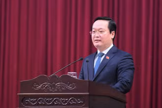 Đồng chí Nguyễn Đức Trung được bầu với số phiếu tín nhiệm tuyệt đối của 100% đại biểu có mặt.