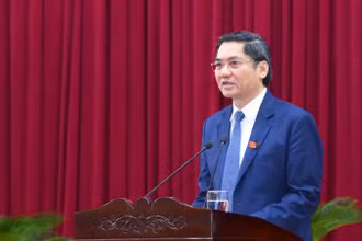 Ông Hoàng Nghĩa Hiếu, Chủ tịch Hội đồng nhân dân tỉnh Nghệ An phát biểu bế mạc Kỳ họp thứ 25, Hội đồng nhân dân tỉnh Nghệ An khóa 18.