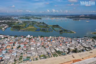Sau sắp xếp, thành phố Quảng Ngãi có 3 phường và 2 xã.