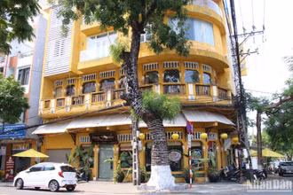 Nhà, đất số 2 Hải Phòng, mảnh đất nằm hai mặt tiền đường Hải Phòng và Lê Lợi. (Ảnh: ANH ĐÀO)