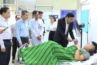 Đà Nẵng: Hỗ trợ nạn nhân trong vụ tai nạn xe khách lao xuống vực
