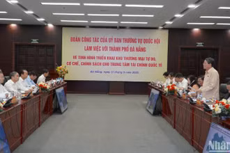 Đoàn công tác Quốc hội làm việc với thành phố Đà Nẵng và tỉnh Quảng Nam, chiều 31/5. (Ảnh: ANH ĐÀO)