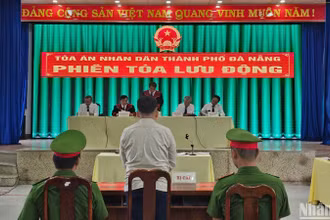 Toà án nhân dân thành phố Đà Nẵng mở phiên tòa lưu động xét xử Phan Văn Minh. (Ảnh: ANH ĐÀO)