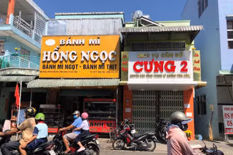 Tiệm cầm đồ của vợ chồng ông Chang Hồi Cưng.