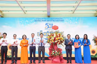 Lễ kỷ niệm 50 năm thành lập Trường THCS Thái Thịnh.