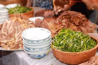 Để không mai một thương hiệu phở làng Vân Cù, Nam Định