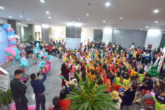 Chương trình thu hút hàng trăm bệnh nhân. 