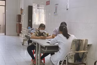 Bệnh nhân khám tại Viện Sức khỏe tâm thần, Bệnh viện Bạch Mai. 