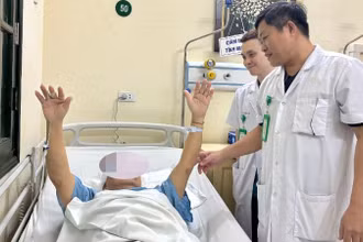 Bệnh nhân hồi phục sau ca phẫu thuật.