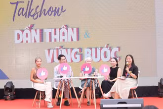 Các bạn trẻ chia sẻ trong tọa đàm "Dấn thân vững bước".