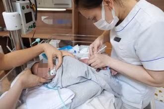 Kháng thể đơn dòng là chìa khóa giúp bảo vệ sức khỏe của trẻ ngay từ những năm đầu đời.