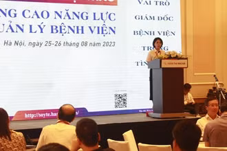 Giám đốc Sở Y tế Hà Nội Trần Thị Nhị Hà phát biểu.