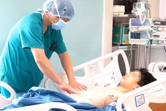 Bệnh nhi được can thiệp phẫu thuật thành công.