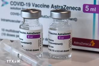 Vaccine ngừa Covid-19 của AstraZeneca. (Ảnh: AFP/TTXVN)
