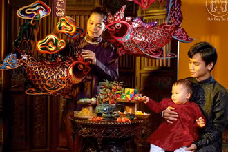 Những chiếc đèn xưa được làm tỉ mỉ, cầu kỳ đang trở lại trong mùa Trung thu.