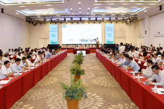 Các đại biểu tham dự hội thảo.