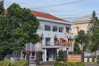 Sở Tài nguyên và Môi trường tỉnh Đắk Nông, nơi làm việc của Lương Ngọc Thành, đối tượng cầm đầu điều hành đường dây cá độ bóng đá vừa bị bắt.