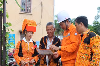 Công ty Điện lực Lạng Sơn đẩy mạnh công tác tuyên truyền an toàn điện trong dân.
