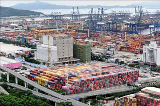 Một cảng hàng hóa tại tỉnh Quảng Đông, Trung Quốc. (Ảnh minh họa: AFP/TTXVN)