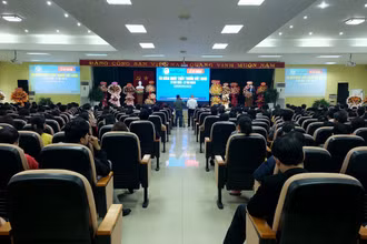 Bệnh viện Trung ương Huế trong lễ kỷ niệm 66 năm Ngày Thầy thuốc Việt Nam