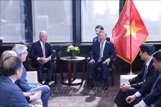 Tổng Bí thư, Chủ tịch nước Tô Lâm tiếp Tiến sĩ Brendan Nelson, Phó Chủ tịch Cấp cao Tập đoàn Boeing kiêm Chủ tịch Boeing Global. Ảnh: TTXVN