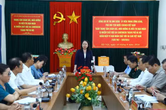 Phó Chủ tịch nước Võ Thị Ánh Xuân thăm Trung tâm chăm sóc, nuôi dưỡng và điều trị nạn nhân bị nhiễm chất độc da cam/dioxin.