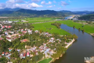 Một góc thị trấn La Hai huyện Đồng Xuân hôm nay.