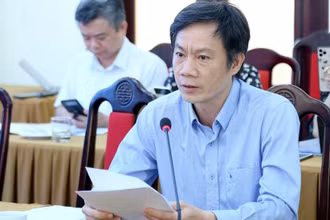 Tiến sĩ Lê Duy Bình.
