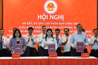 Lãnh đạo Kiểm toán Nhà nước và các địa phương ký Quy chế phối hợp công tác 