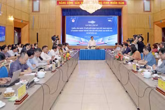 Quang cảnh họp báo.