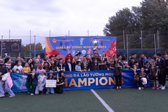 FC Anh em Moscow vô địch Giải bóng đá lão tướng 2023. (Ảnh: THANH THỂ)