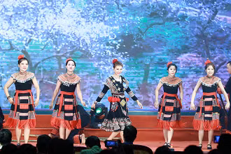 Một trong những màn trình diễn kỹ năng của các thủ lĩnh thanh niên Khối Doanh nghiệp Trung ương.