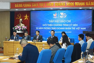 Toàn cảnh buổi gặp mặt báo chí.