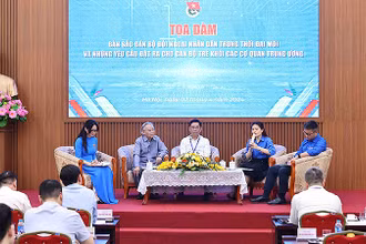 Các diễn giả trao đổi ý kiến tại Tọa đàm.