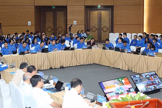 Các đại biểu dự Tọa đàm tại đầu cầu Hà Nội.