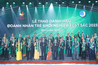 Toàn cảnh Lễ trao danh hiệu Doanh nhân trẻ khởi nghiệp xuất sắc năm vừa qua. 