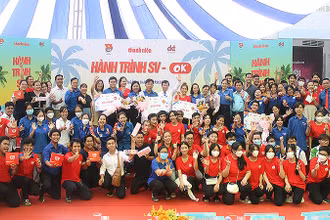 Thanh niên, sinh viên Bến Tre sôi nổi tham gia "Hành trình SV - OK". 