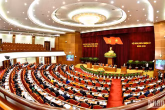 Quang cảnh Hội nghị Trung ương giữa nhiệm kỳ khóa XIII. (Ảnh: ĐĂNG KHOA)