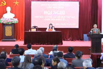 Quang cảnh buổi tiếp xúc cử tri tại tỉnh Thái Bình. (Ảnh Thế Duyệt)