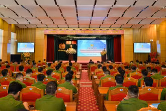 Quang cảnh lễ khai giảng và tập huấn.