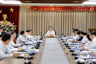 Quang cảnh hội nghị sáng 18/11.