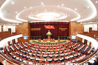 Toàn cảnh phiên khai mạc Hội nghị Trung ương 8, khóa XIII. (Ảnh: Phương Hoa/TTXVN)