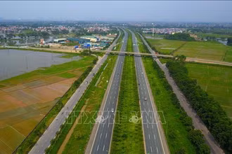 Đại lộ Thăng Long. (Ảnh: Thành Đạt/TTXVN)