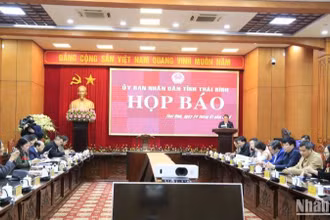 Quang cảnh buổi họp báo.