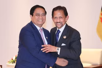 Thủ tướng Chính phủ Phạm Minh Chính và Quốc vương Brunei Darussalam Haji Hassanal Bolkiah. (Ảnh: Nhật Bắc/VGP)