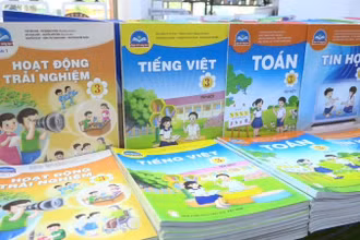 Sách giáo khoa tái bản đã sẵn sàng cho năm học 2023-2024.
